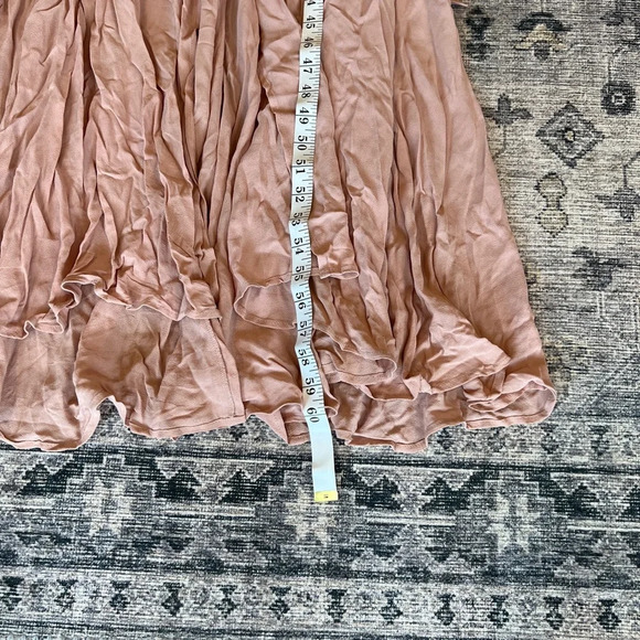 Reformation women’s Winslow dress in blush size small - Picture 8 of 10